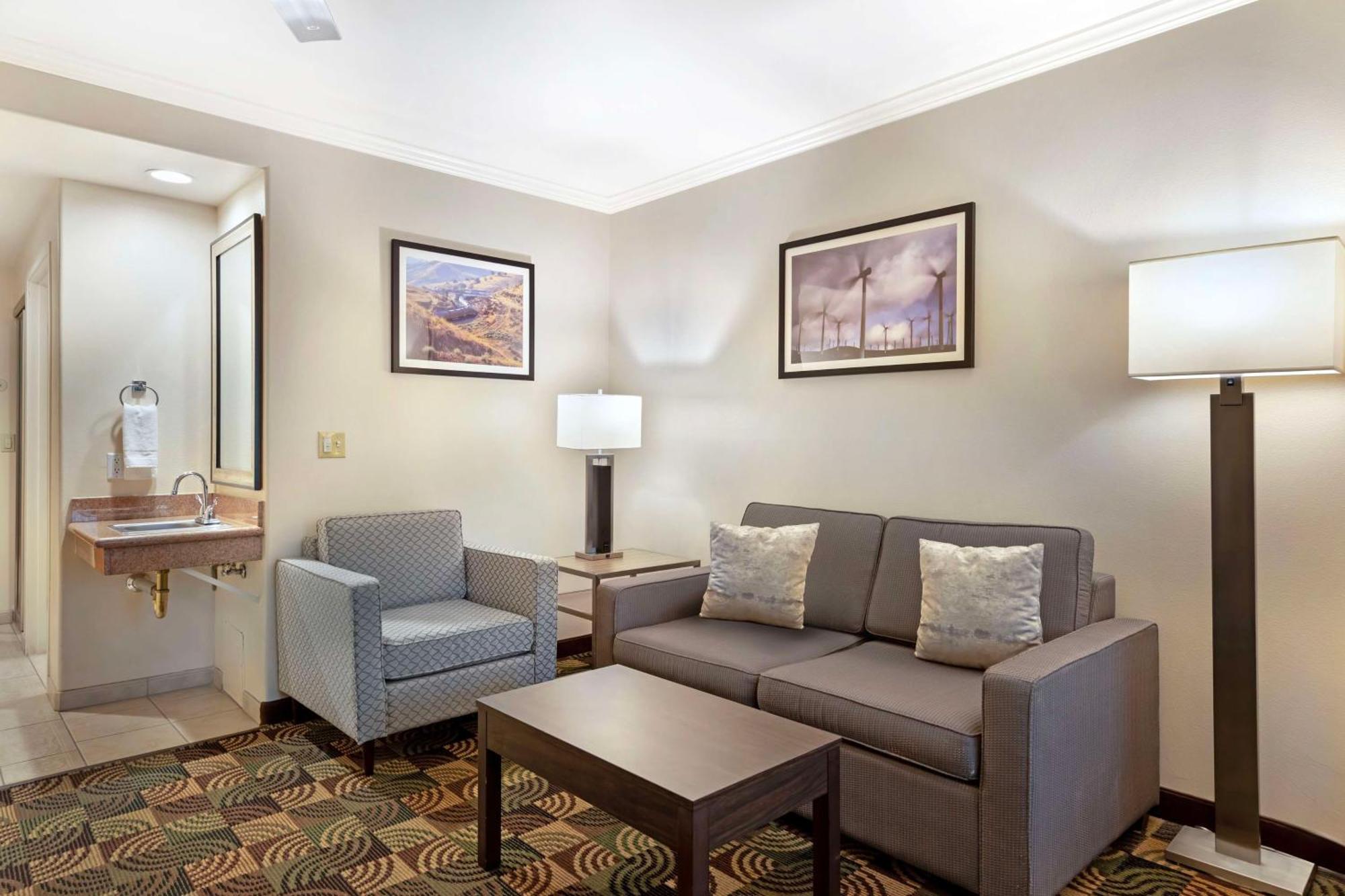 Best Western Plus Country Park Hotel Tehachapi Dış mekan fotoğraf
